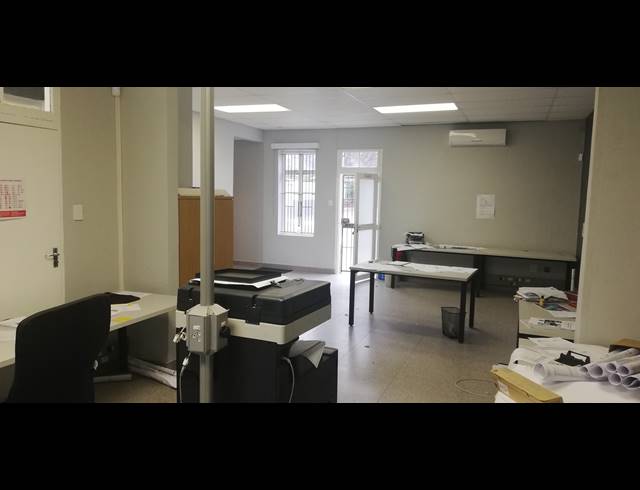 200M² OFFICE FOR SALE IN GLENWOOD